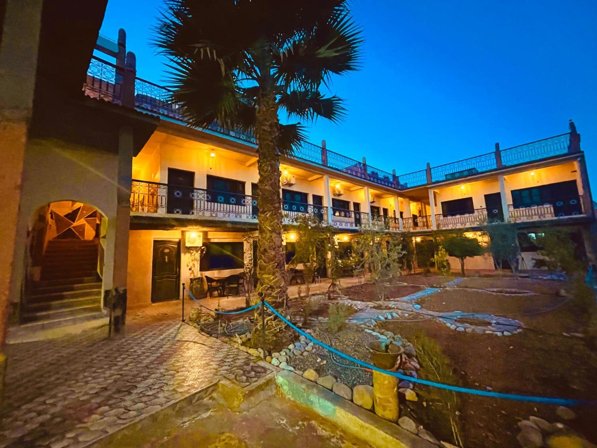 Hotel Restaurant La Kasbah Тингир Экстерьер фото